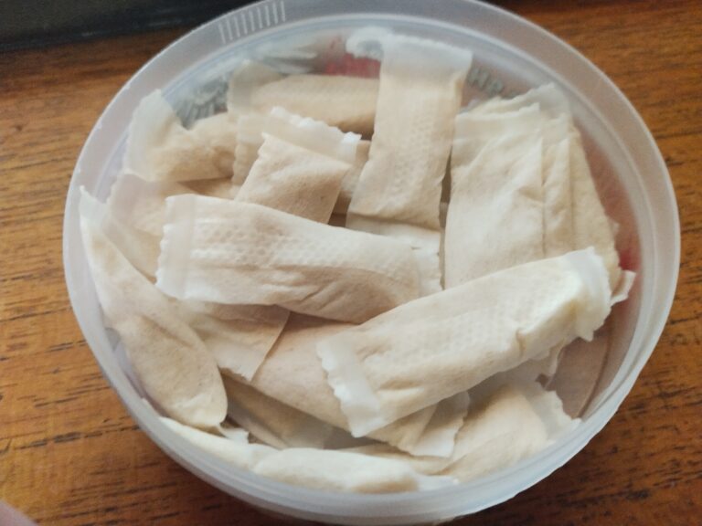 are nicotine pouches snus